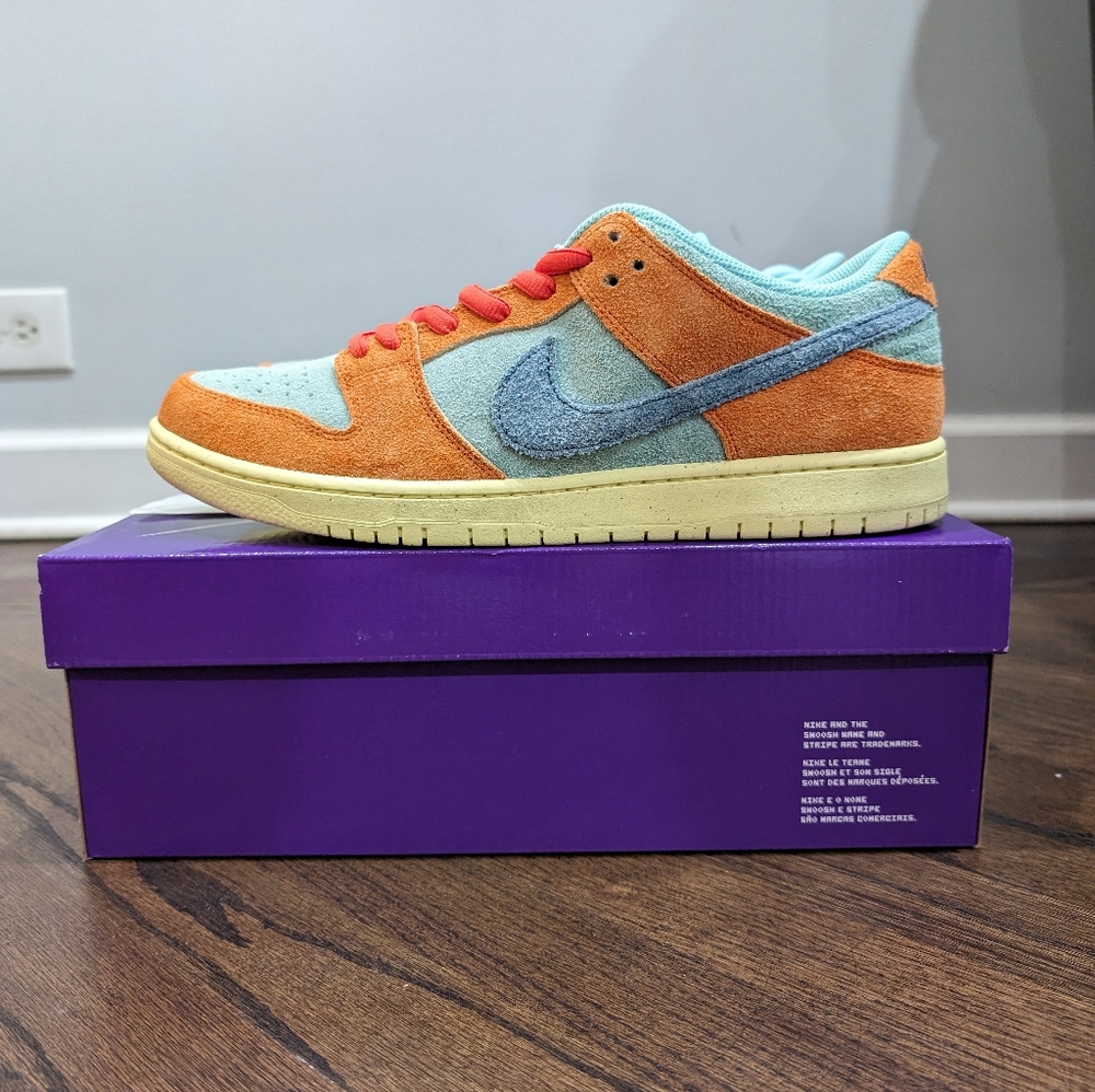 Nike SB Dunk Low Orange Emerald Rise